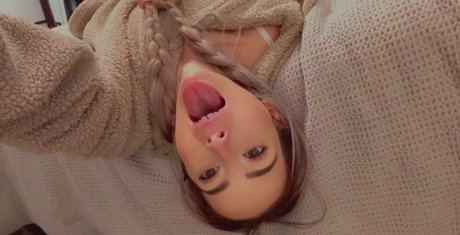 Avesfree model free pictures