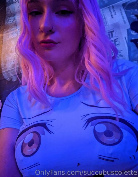 succubuscolette pretty model photos