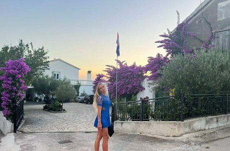 wildkittyx erotic pornstar picture