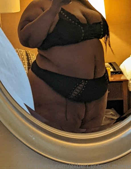 gilbert grapes mama hot actress img