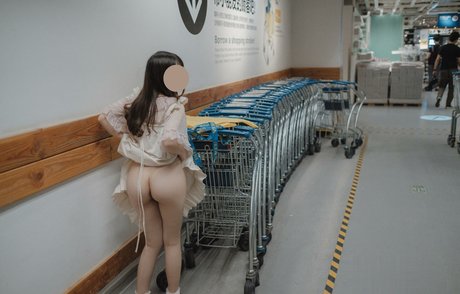 Nyako__erina model hot images