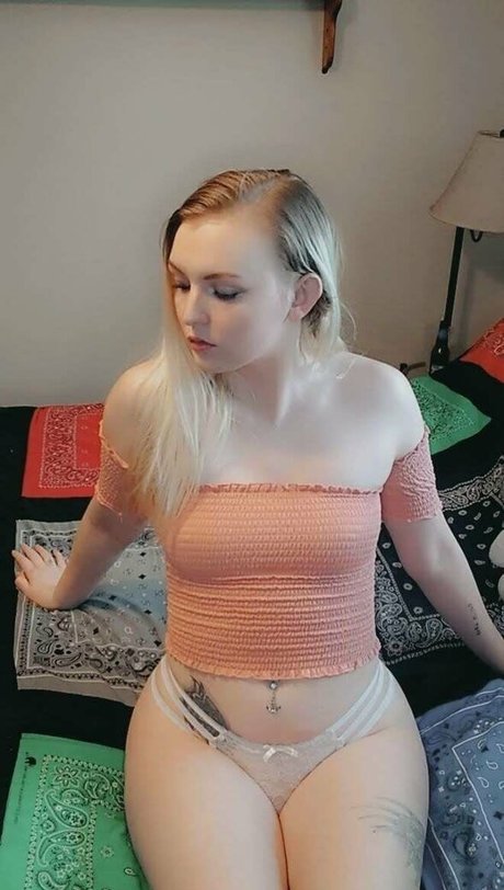 pixieprincess1994 model pornographic pics