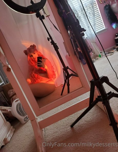 milkydesserts top pornstar pic