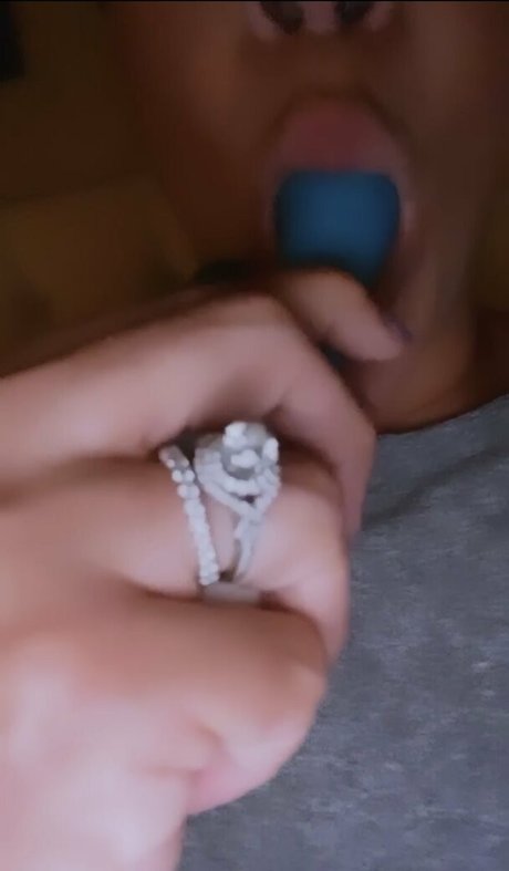 natalienunn naked actress photo