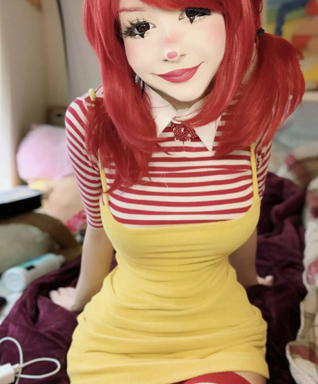 e hug hot model archive