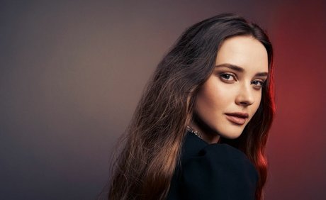 Katherine Langford art actress pic