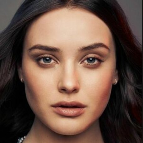 Katherine Langford star pornographic img