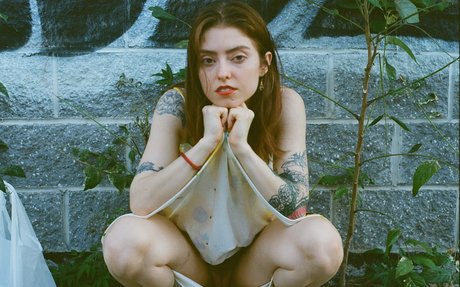 Caring Erin exclusive pornstar pics