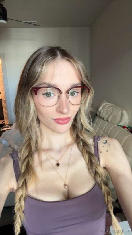gracexglen nude pornstar pic