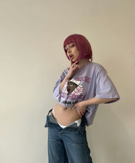 girlwalkingonfire naked pornstar galleries