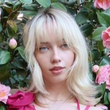 Lola Clark hd model photo