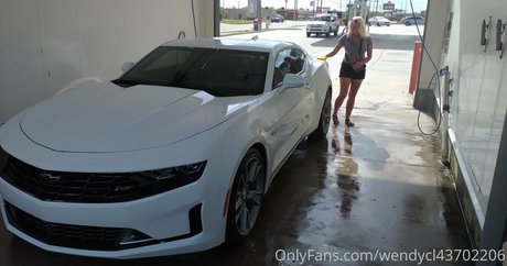 realprincesstiabeanie art model img