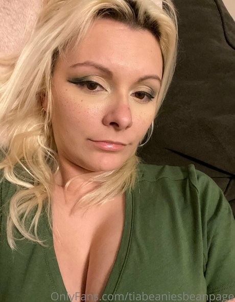 realprincesstiabeanie pornstar photos