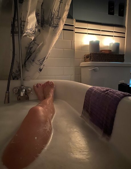 realprincesstiabeanie free model picture