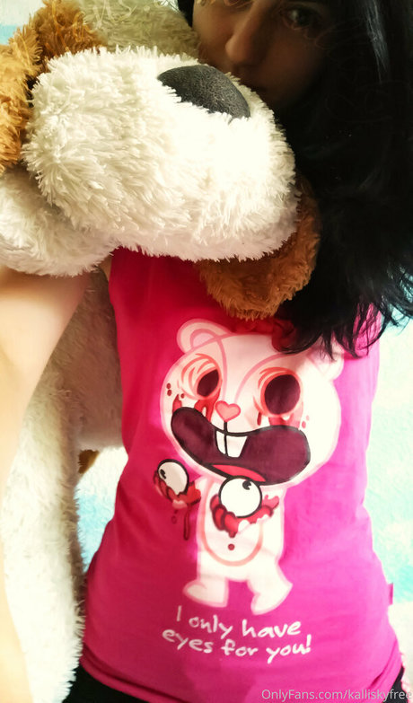 kalliskyfree model top pic