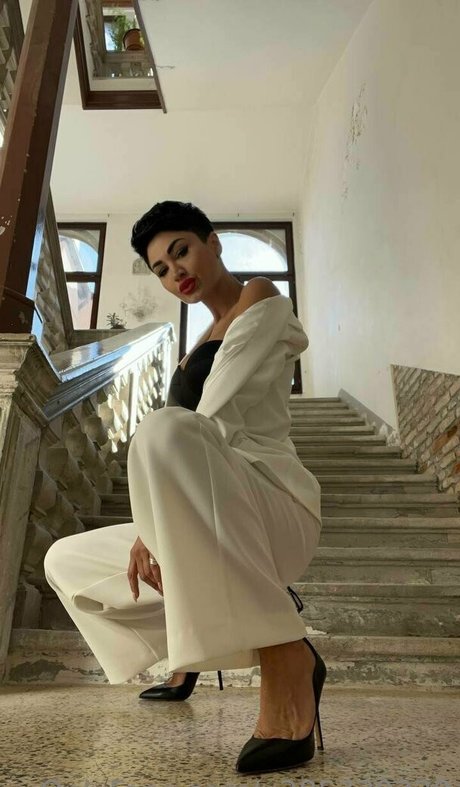 sexy mom onlyfans free photo