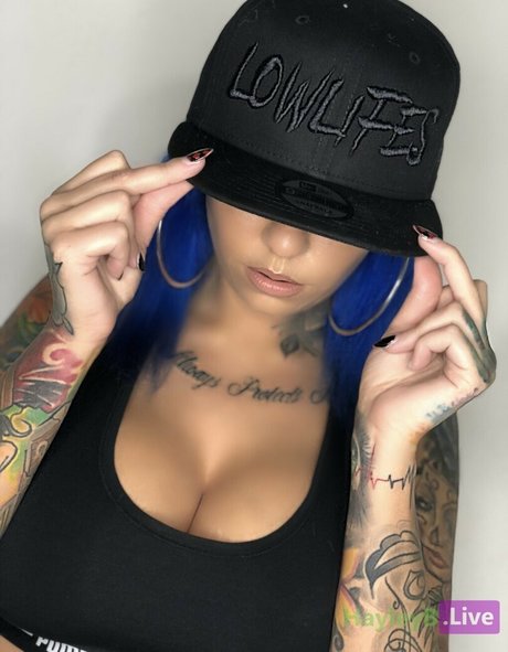 Hayley B model art picture