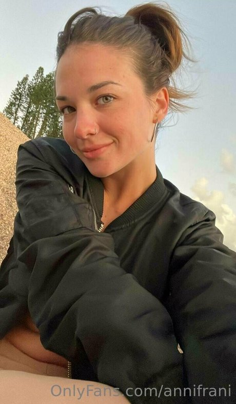 annifrani model porn pic