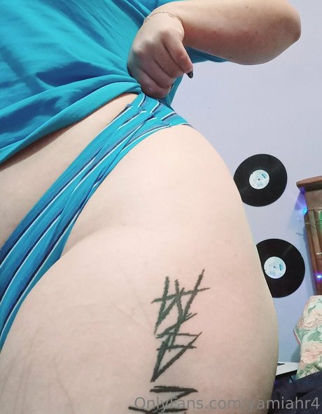 yamiahr4 free model pics