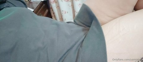 yamiahr4 porn star picture