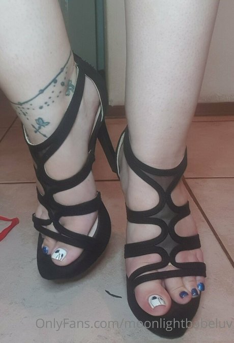 moonlightbabeluv model beautiful pic