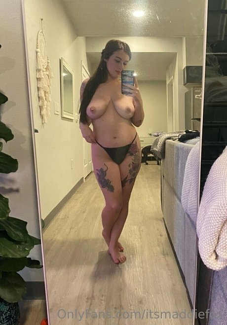 itsmaddiefox porn actress archive