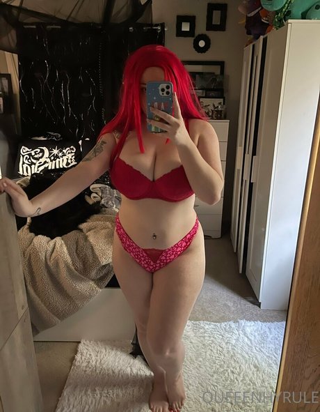 queeenhyrule exclusive model photo