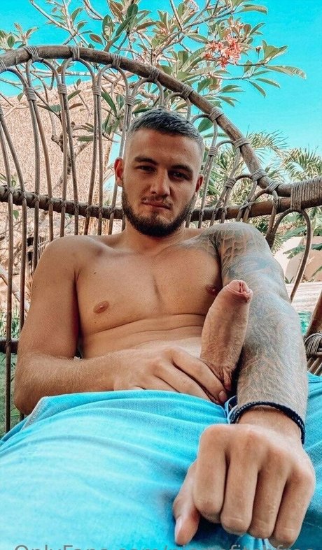 pierrefitchfree model adult pic