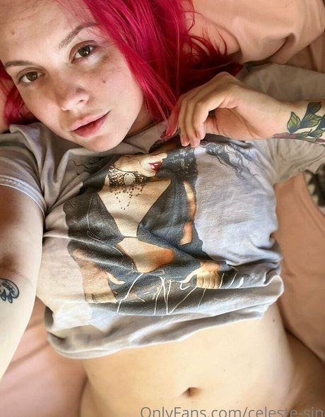 redhead skinny onlyfans beautiful pictures