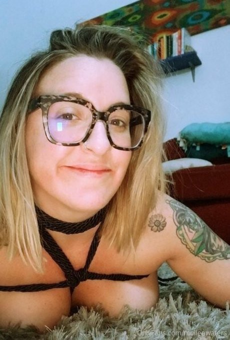 molleewaters best model pics