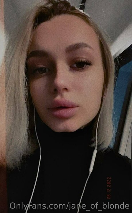 jane of blonde nude model img