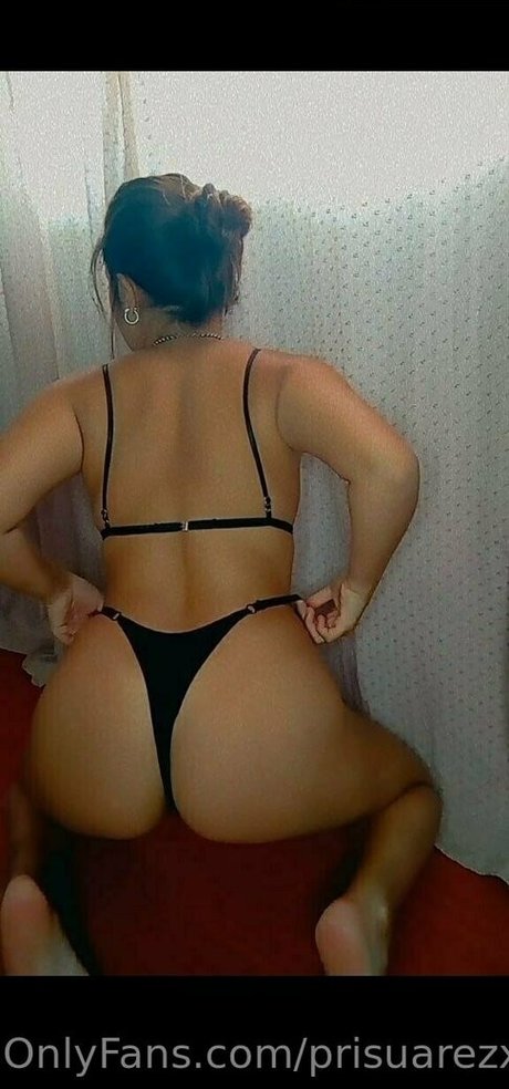 prisuarezx model pretty pic