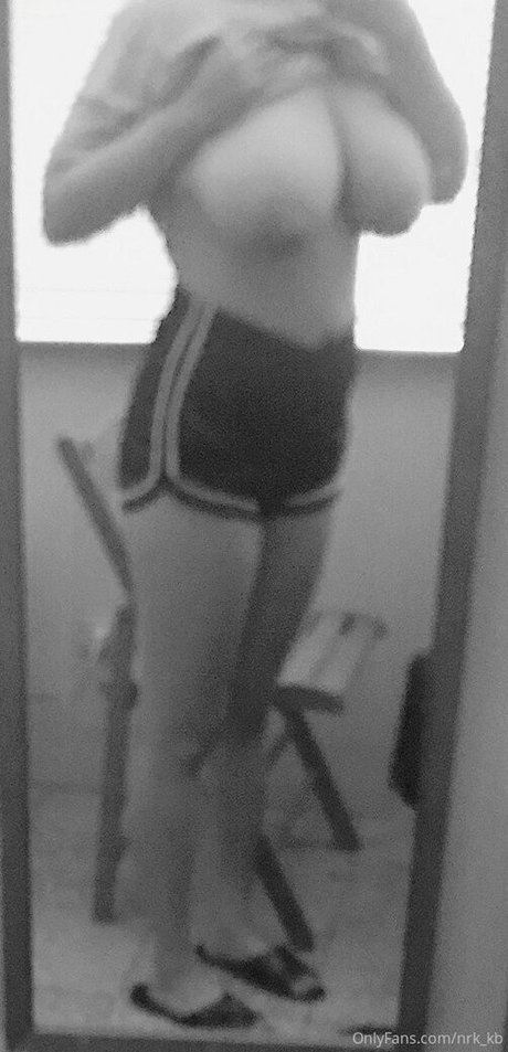 nrk kb pretty actress pic