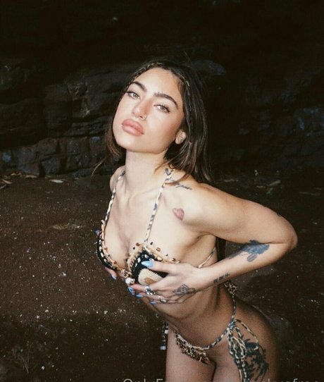 taliaskyefree pornstar hot pictures