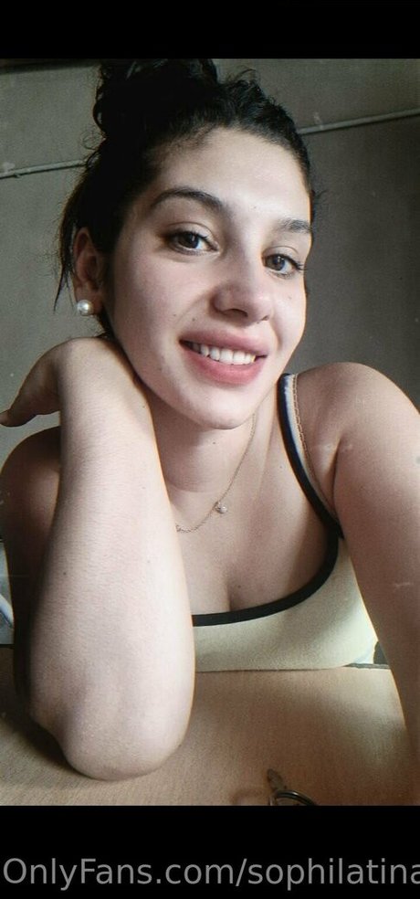 sophilatinaqueen naked star photos