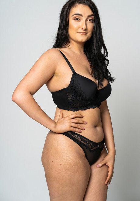 Samantha Warren nude star pictures