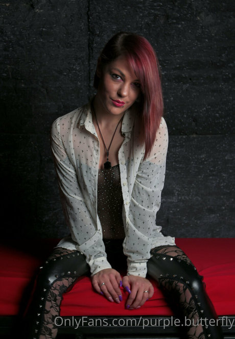 purple butterfly nude star pic