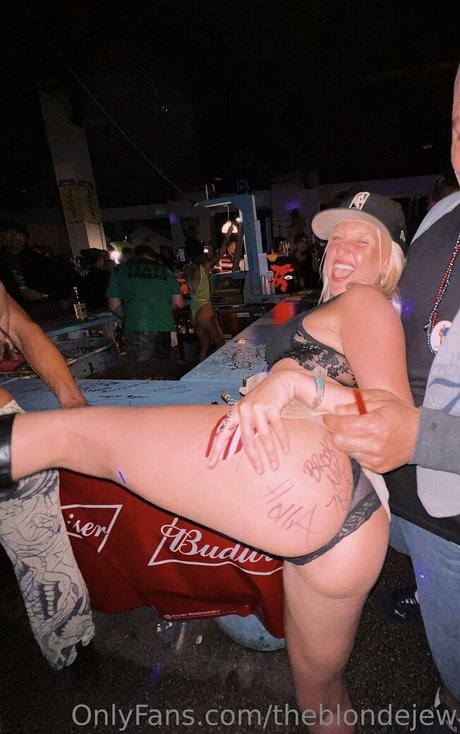 theblondejew free model galleries