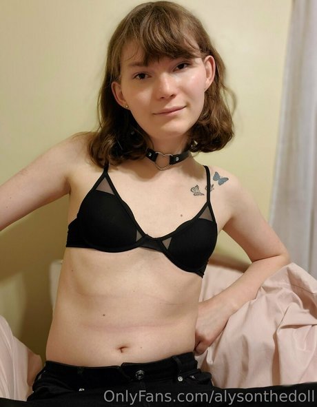 alysonthedoll nude actress photo