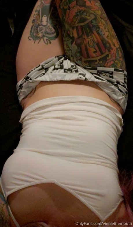 vinniethemouth sex model photo