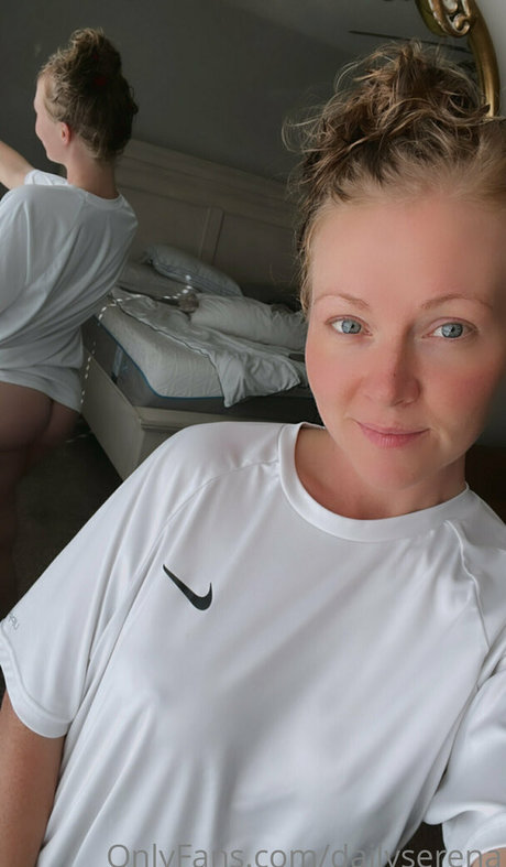 Dailyserena pornstar exclusive image