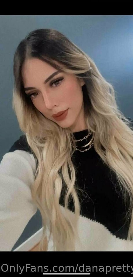 danagorgeus hot star pictures