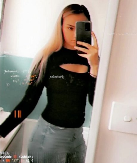 Jessie Venner erotic actress pic