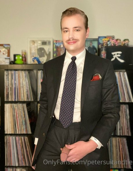 petersuitandtie hot actress galleries