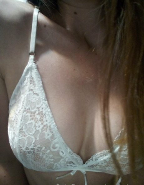 emily kane star sexy picture