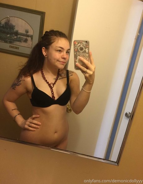 ciricesinsss actress img