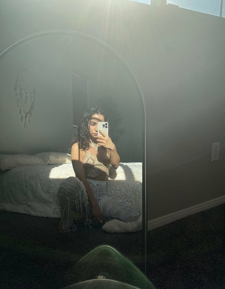 jamelizzzzfree model erotic image