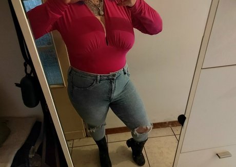 nezuko18 model hot photos