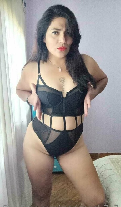 mariangel 7u7 Quick photo