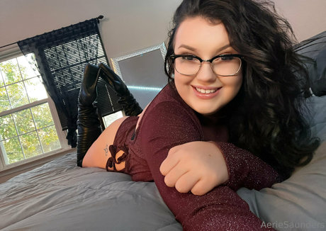 aeriesaunders pornstar pretty picture